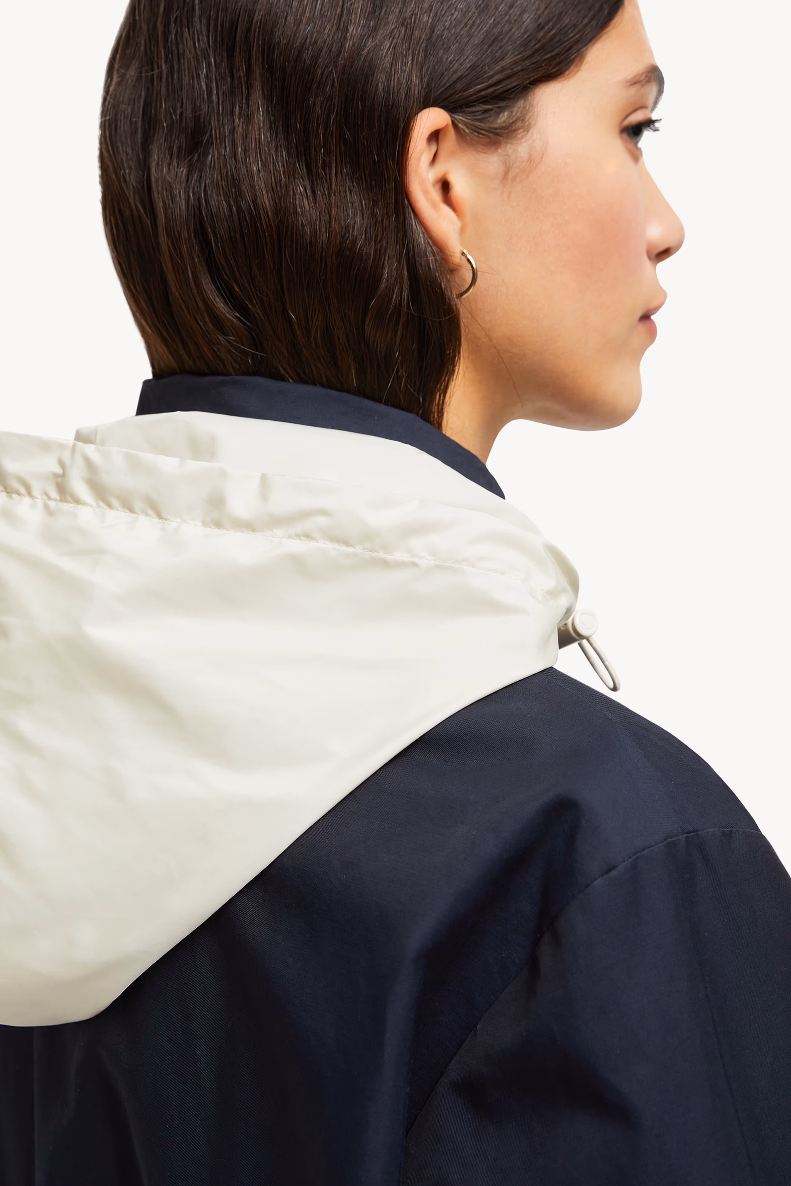 Plumífero corto de sarga con capucha Janze Mujer Azul marino Moncler 7